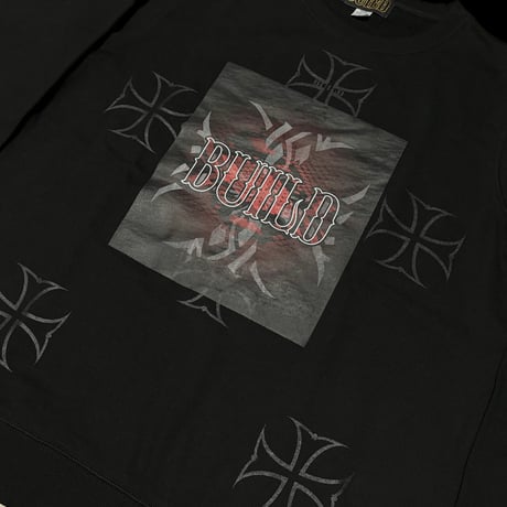 Build Cross LS Sweat (ステッカー付き)