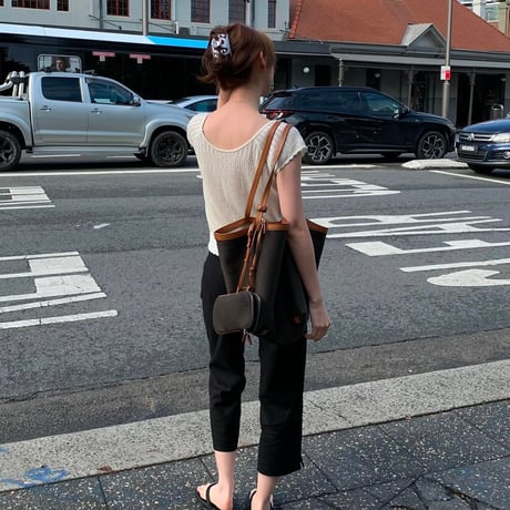 予約販売　Tie Hem Knit Top