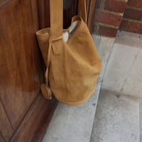 Lamb leather shoulder bag