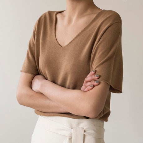 Wool knit short sleeves
