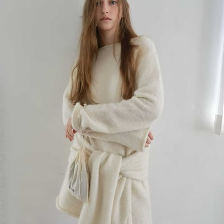 予約販売　Soft Alpaca Relaxed Knit Top