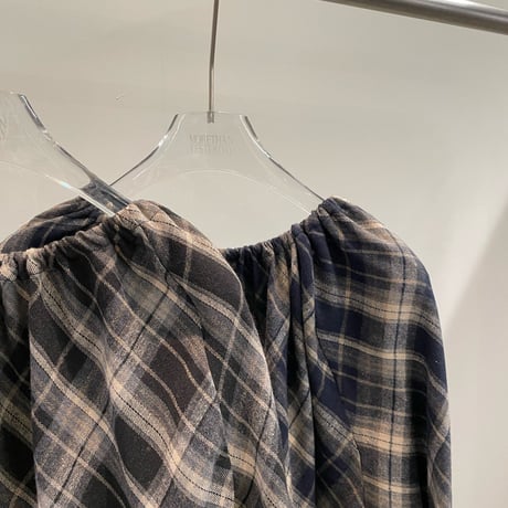 予約販売　Drawstring Plaid Ruffle Blouse