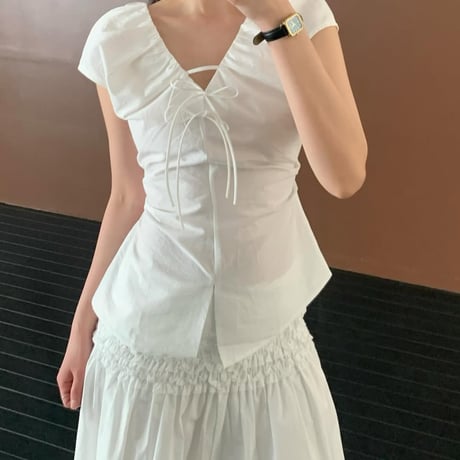 予約販売　Ribbon Tie Slim Fit Blouse