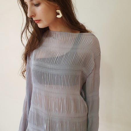Wrinkles blouse