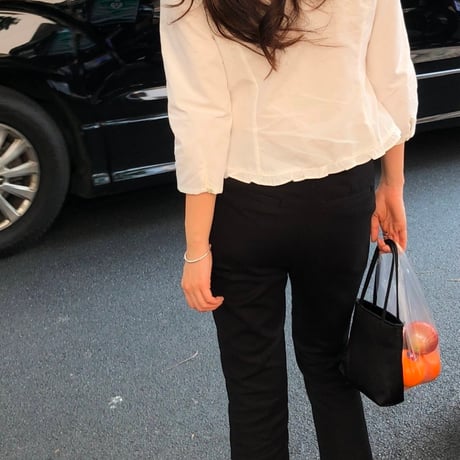 予約販売　Romantic Frill Neck Button Blouse