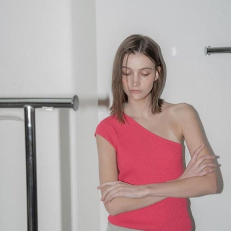 one shoulder knit