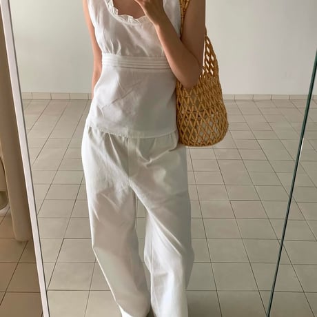 予約販売　Frill Neck Peplum Top