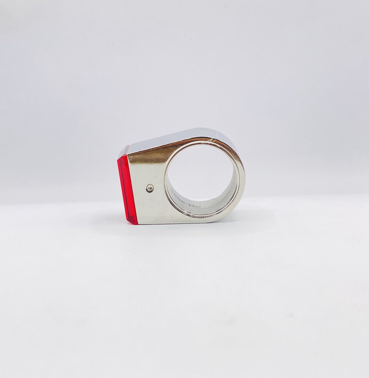 RING WATCH by フィリップ•スタルク(赤) | Geekwatch