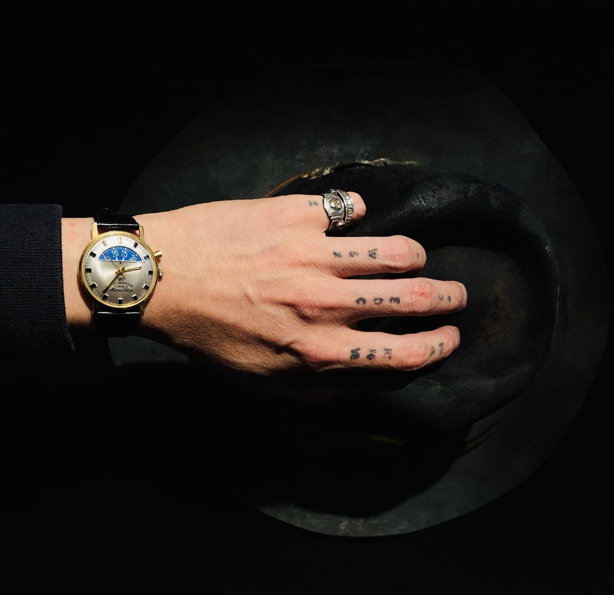 MINU STOP by Paul Garnier | Geekwatch