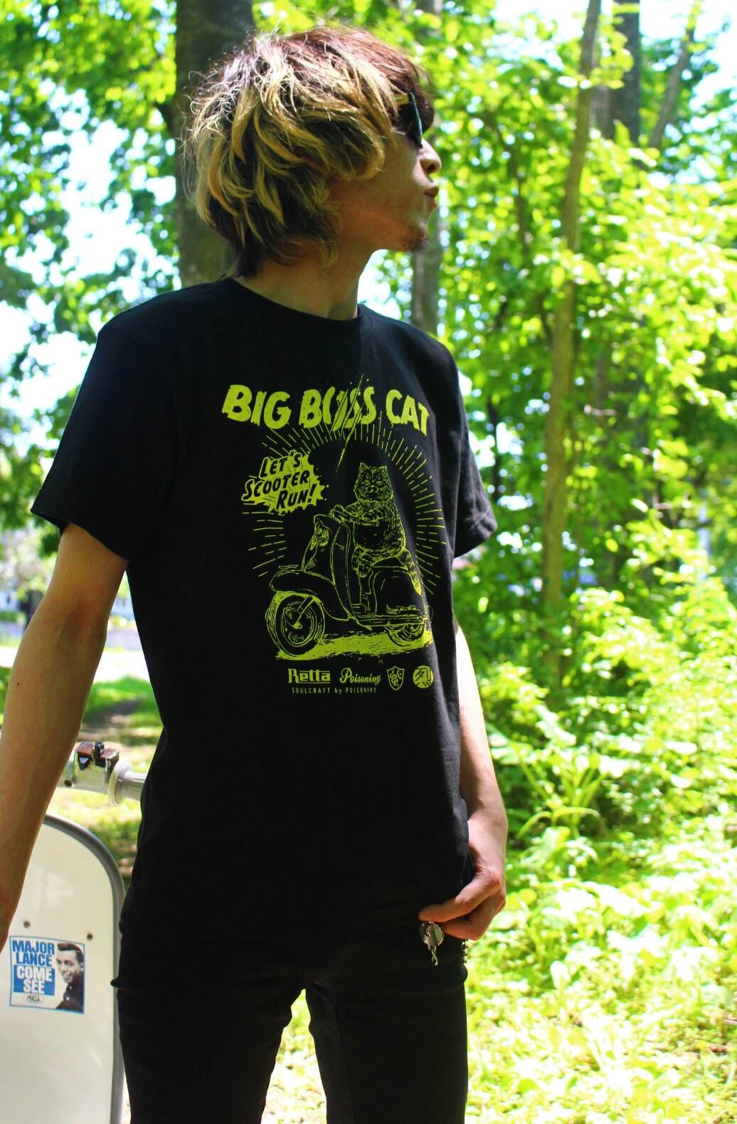 BIG BOSS CAT” Tシャツ/ユニセックス/ブラック×イエロー | Poisoniv