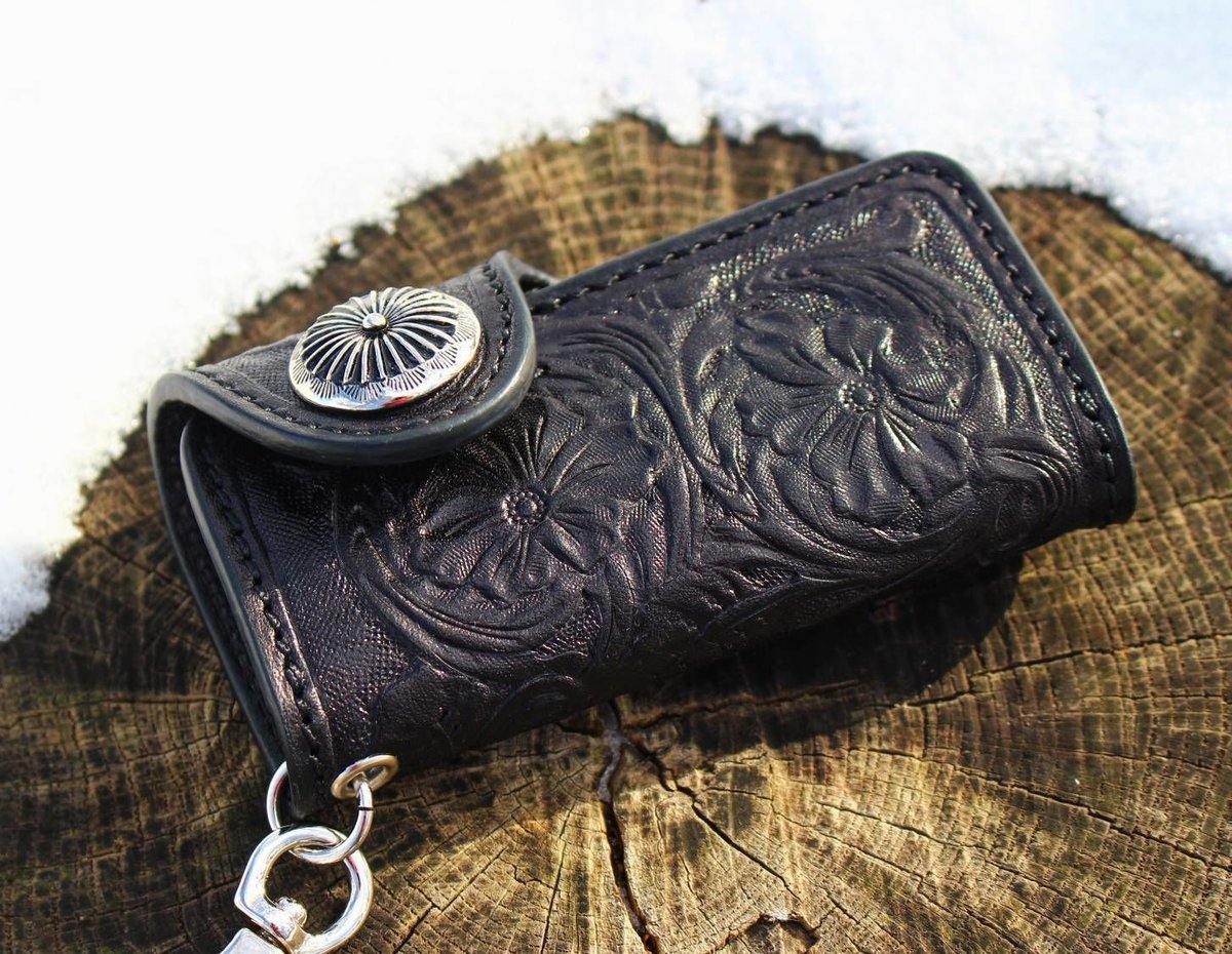 MARIKURI様オーダー　レザーカービング キーケース Eighteen Leather Online オーダーメイド製品/キーケース/蝶と