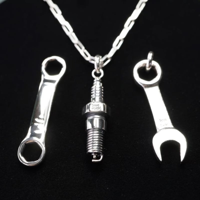 シルバーペンダントトップ ”スパークプラグ“ Silver 925 / By