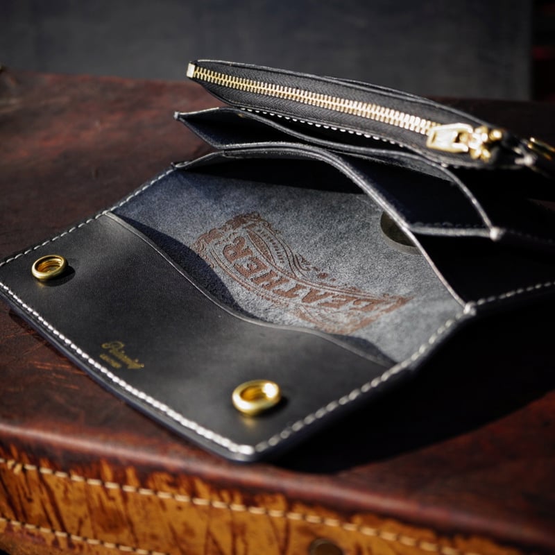 オリジナル トラッカーウォレット ブラック/ホワイトステッチ/真鍮