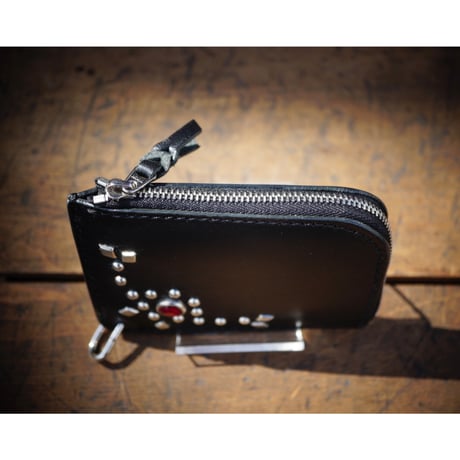 Studs Compact Wallet - "The Thorn"（ブラックサドル / L字ファスナー）