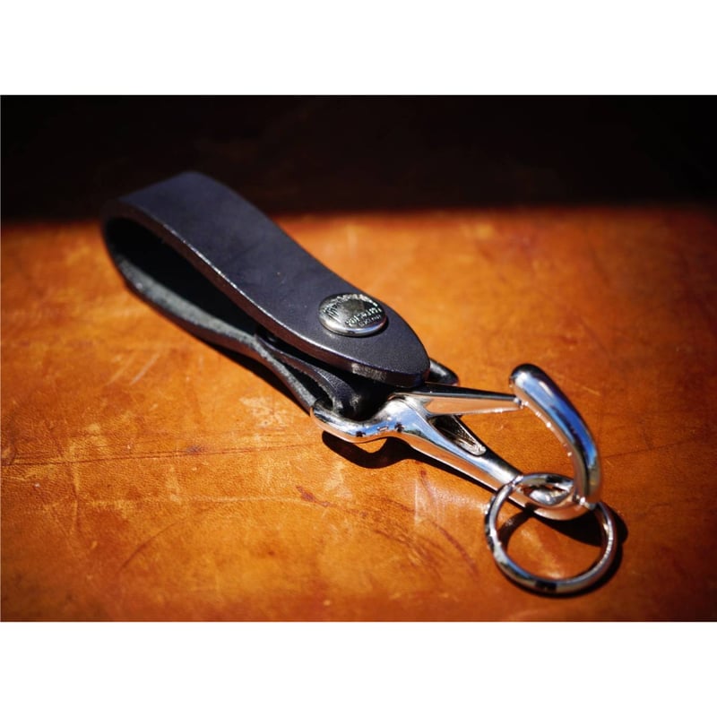 椿屋四重奏キーホルダー 黒と金 牛革リールキー付ストラップ D-46 – バッグのキタムラK2公式サイト