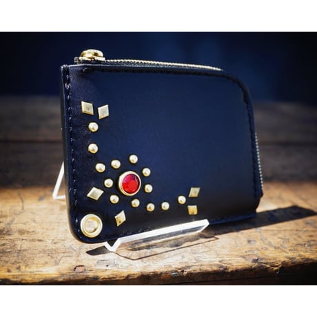 Studs Compact Wallet - "The Thorn"（ブラックサドル / L字ファスナー）