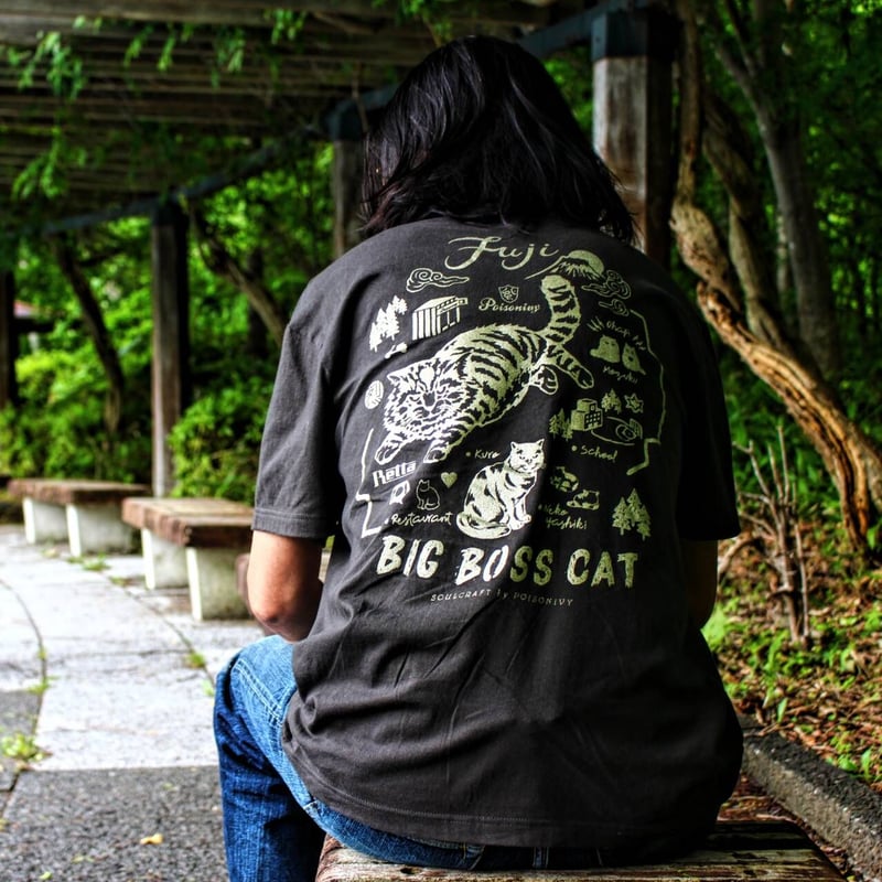 BIG BOSS CAT” Tシャツ/スミクロ×シャンパンゴールド(ラメ入り) | Pois