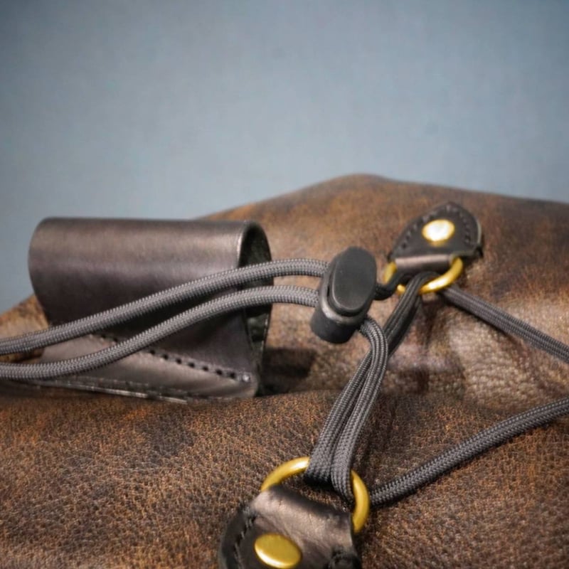 オリジナル レザーミリタリードラムバッグ/ショルダーベルト付属 オリジナル レザーミリタリードラムバッグ/ショルダーベルト付属