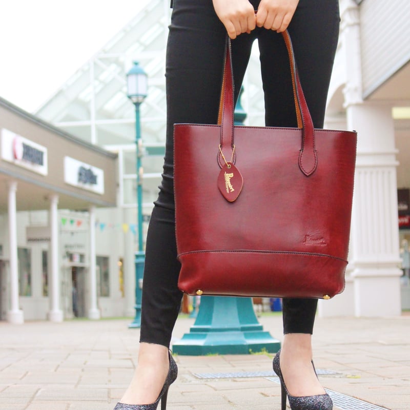 茶⭐️BELLMER レッドレザートートバッグ オリジナル ”チェリーレッドレザー” トートバッグ | Poisonivy's STORE