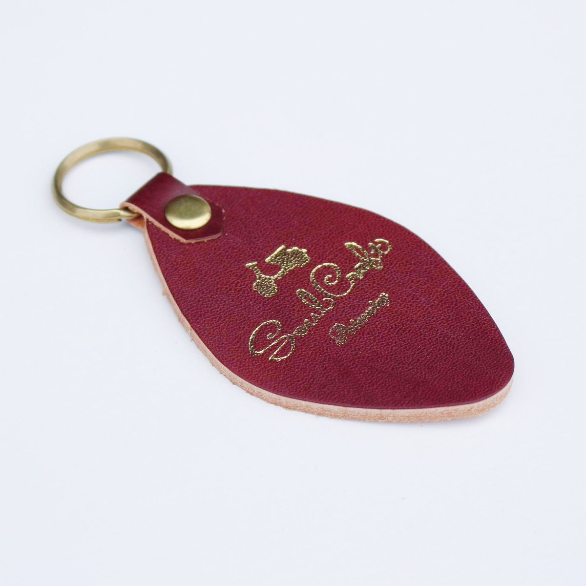 SOULCRAFT” レザー ホテル キーホルダー / チェリーレッド × ゴールド