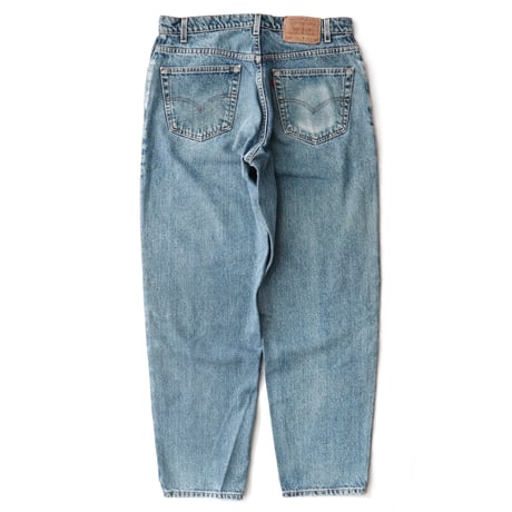 Levi's / Vintage, lot. 560 W : 34 "Loose Fit, Tapered Leg"