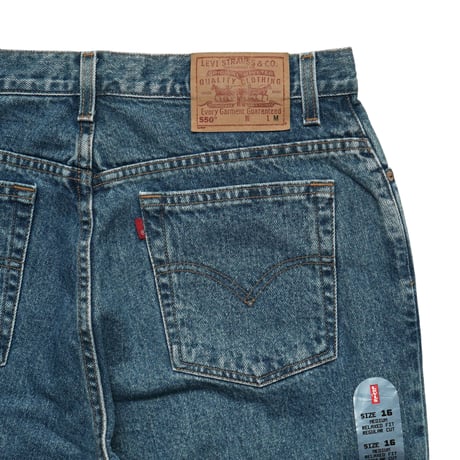 Levi's / Vintage, lot. 550 "Relaxed Fit, Tapered Leg"