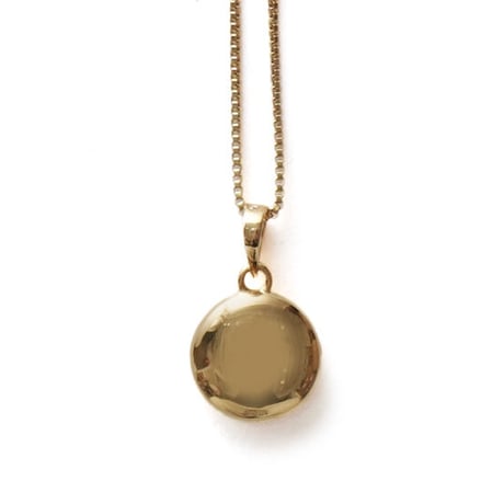 IN-PUT-OUT / Chocolate Necklace