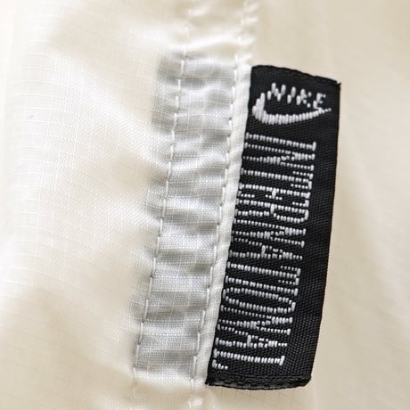 NIKE / Vintage, Half Zip Pullover Windbreaker "International"