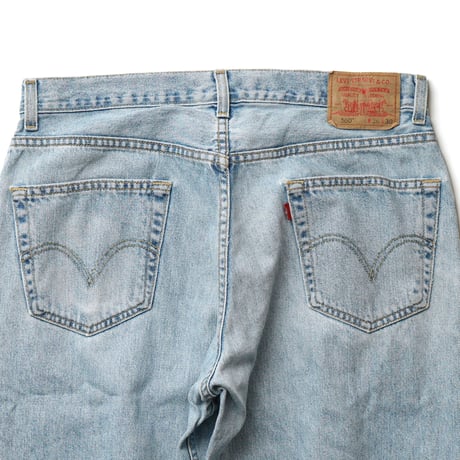 Levi's / Vintage, lot. 550 W : 36 "Relaxed Fit" "MADE IN CANADA"