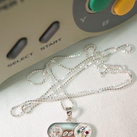 IN-PUT-OUT / Controller Necklace