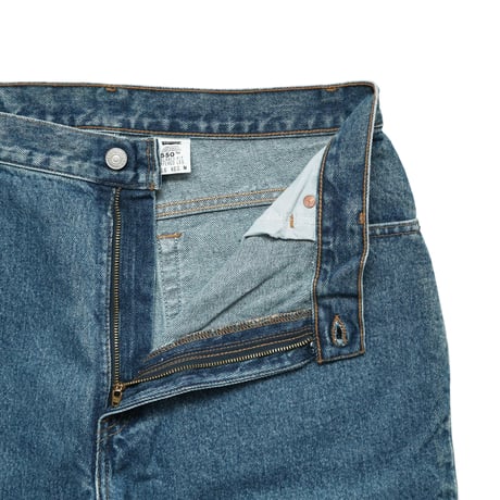 Levi's / Vintage, lot. 550 "Relaxed Fit, Tapered Leg"