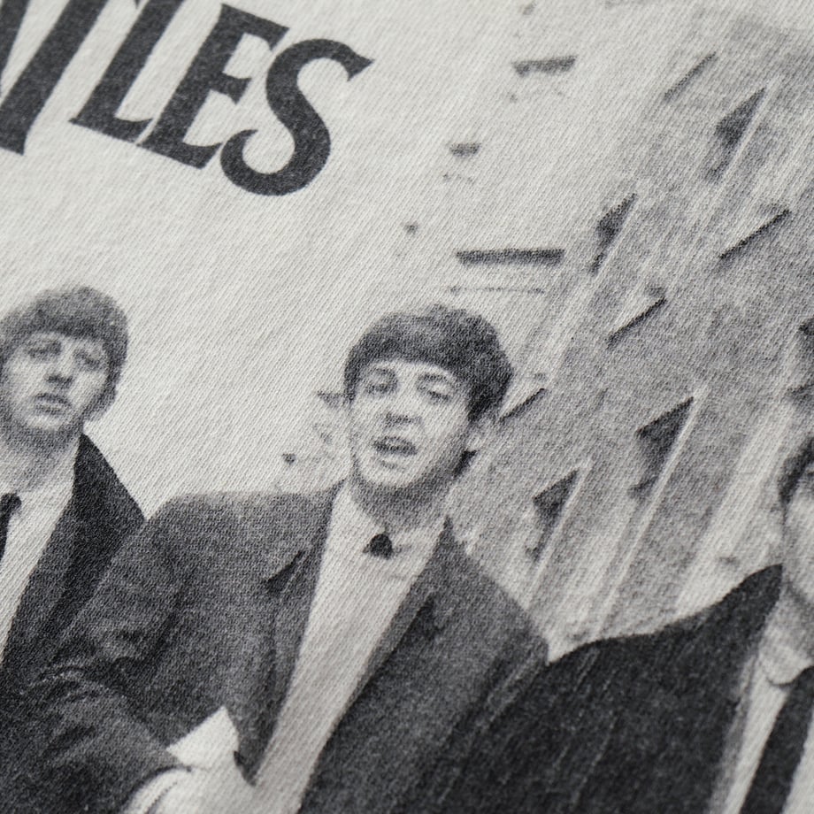 6833daecc49f182c5b2d791b