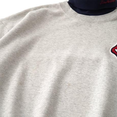 Cleveland Indians / Vintage, Turtle Neck Sweatshirt (manufactured by Majestic)