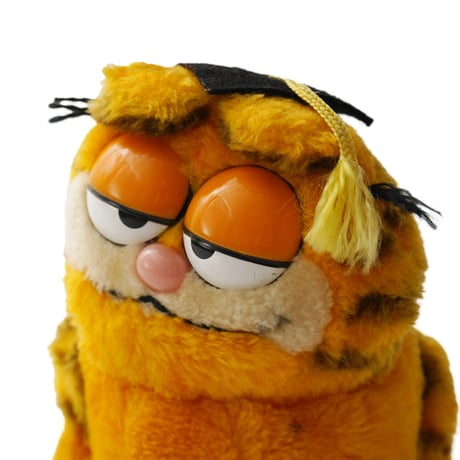 Garfield / Vintage, Plush Toy "Graduation, Sitting Standard, Right"