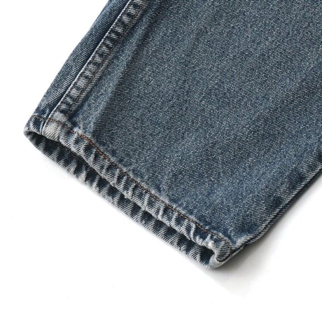Levi's / Vintage, lot. 560 W : 34 "Loose Fit, Tapered Leg"