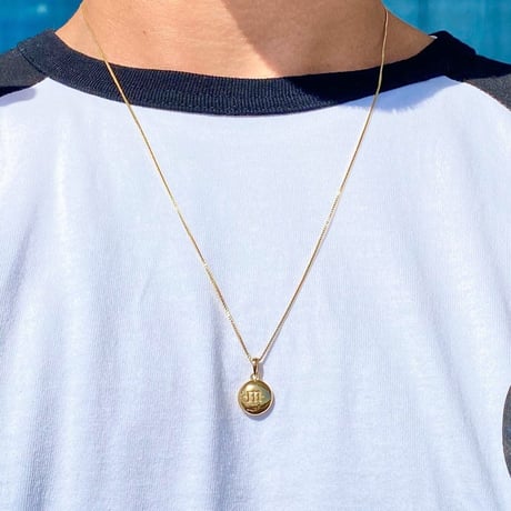 IN-PUT-OUT / Chocolate Necklace