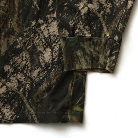 Red Head / Real Tree Camouflage Pocket L/S Tee