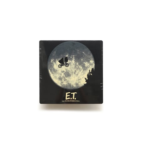 E.T. The Extra-Terrestrial / Moon Bicycle S/S Tee