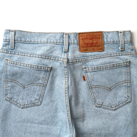 Levi's / Vintage, Lot. 550 Denim Short W : 33 "Relaxed Fit"