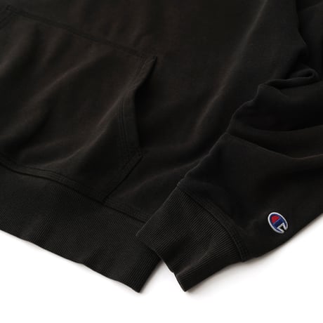 Champion / Pullover Hooded Sweatshirt