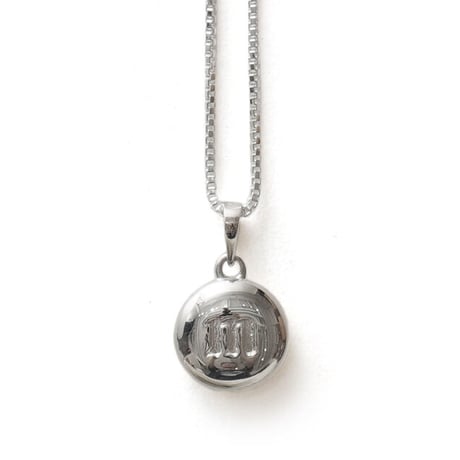 IN-PUT-OUT / Chocolate Necklace