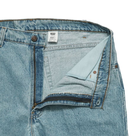 Levi's / Vintage, lot. 560 W : 38 "Loose Fit, Tapered Leg"
