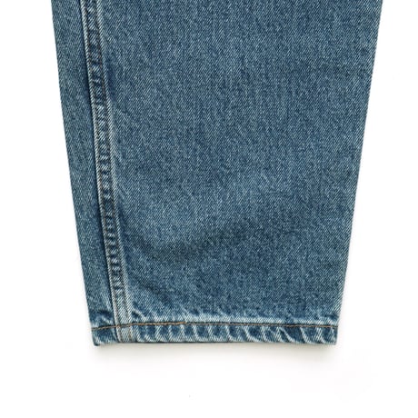 Levi's / Vintage, lot. 550 "Relaxed Fit, Tapered Leg"