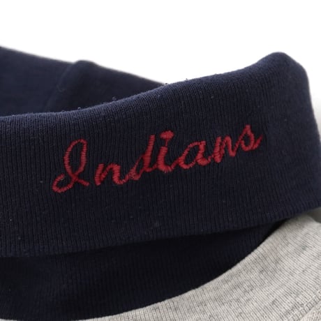 Cleveland Indians / Vintage, Turtle Neck Sweatshirt (manufactured by Majestic)