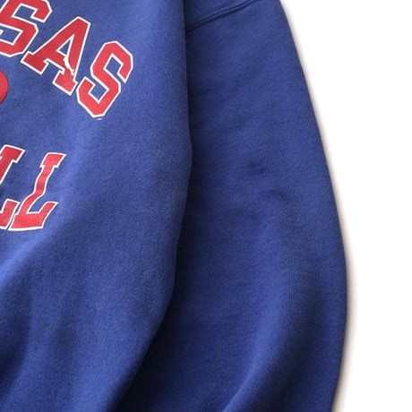 University of Kansas / Vintage, Basketball Team 96' Crewneck Sweatshirt (MFG : champion)