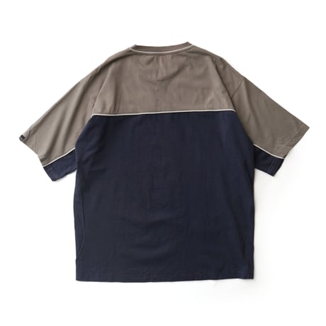 Point Zero / Vintage, Colorblocked V-Neck S/S Tee