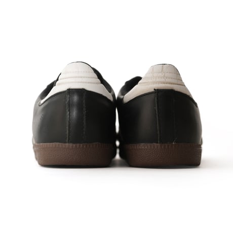 adidas / Samba Classic