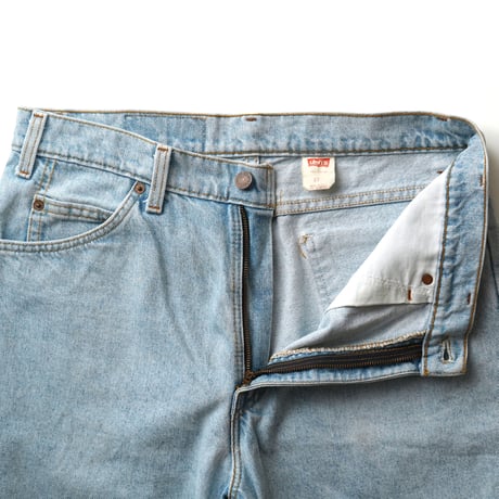 Levi's / Vintage, Lot. 550 Denim Short W : 33 "Relaxed Fit"