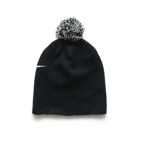 NIKE / Pom Pom Swoosh Knit Beanie