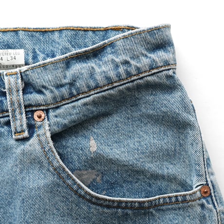 Levi's / Vintage, lot. 560 W : 34 "Loose Fit, Tapered Leg"
